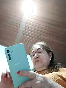 Vicky Rosse online show from January 7, 8:36 pm