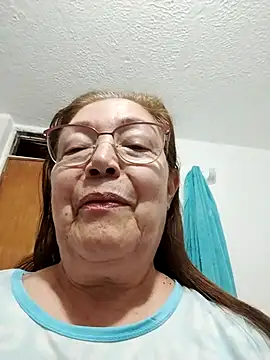 Vicky Rosse online show from October 24, 1:32 pm