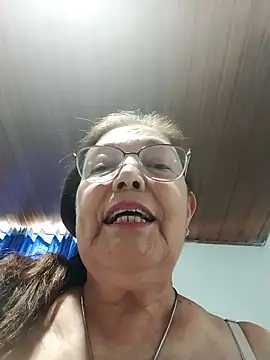 Vicky Rosse online show from December 1, 4:41 pm