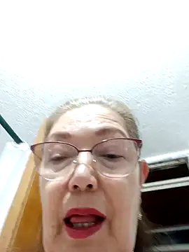 Snapshot of Vicky_Rosse chatting on February 5, 2:37 pm Vicky Rosse online show from February 5, 2:37 pm