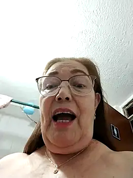 Vicky Rosse online show from December 18, 5:06 pm