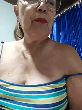 Snapshot of Vicky_Rosse chatting on October 15, 4:48 pm Vicky Rosse online show from October 15, 4:48 pm