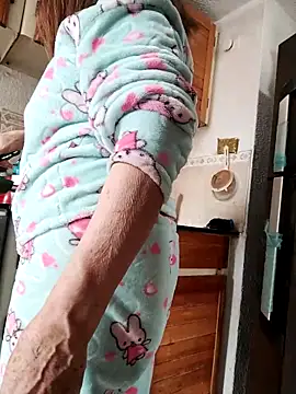 Vicky Rosse online show from April 2, 4:57 pm