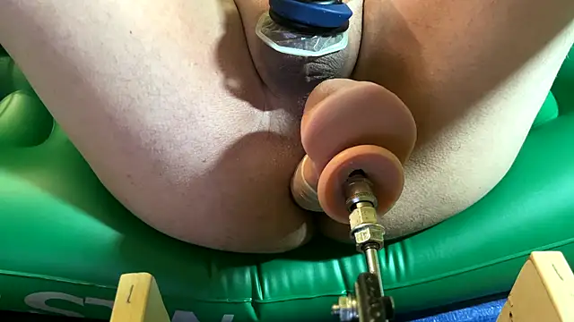 OndruSuk online show from October 20, 8:20 pm