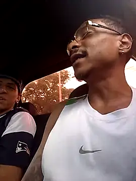 mellow smoke online show from March 22, 4:30 pm