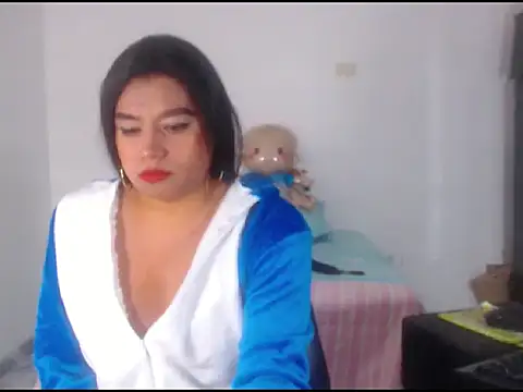 katrinawillff online show from May 20, 5:59 am