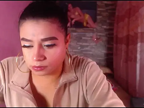 Snapshot of katrinawillff chatting on November 6, 5:44 am katrinawillff online show from November 6, 5:44 am