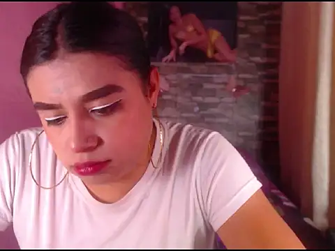 katrinawillff online show from January 9, 5:09 pm