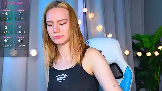 Ramona    online show from October 18, 5:42 am