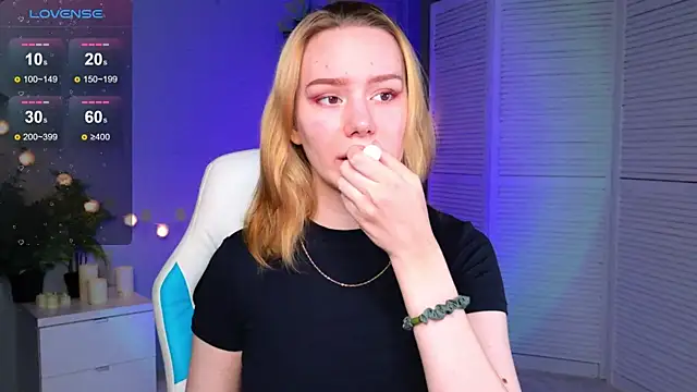 Ramona    online show from March 31, 12:29 pm