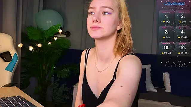 Ramona    online show from November 26, 6:13 am