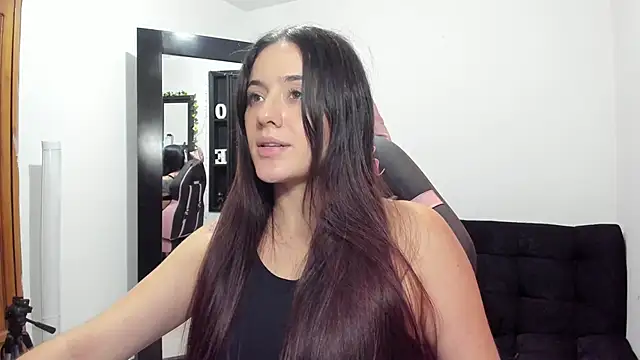 NoahWilliams  online show from February 19, 7:59 pm