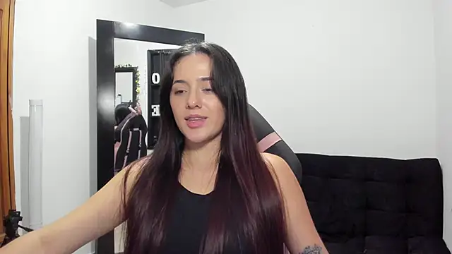 NoahWilliams  online show from February 20, 7:19 pm