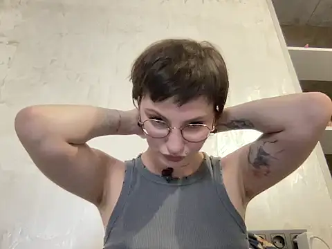 -CatchMe- online show from December 14, 7:30 pm