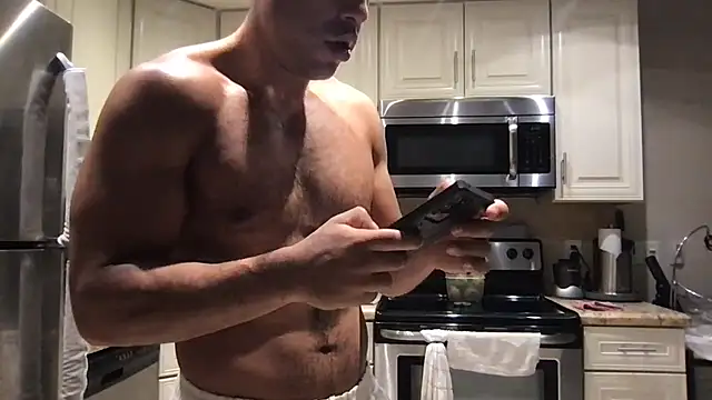 Snapshot of BigGuyMuscle chatting on June 24, 10:40 pm BigGuyMuscle online show from June 24, 10:40 pm