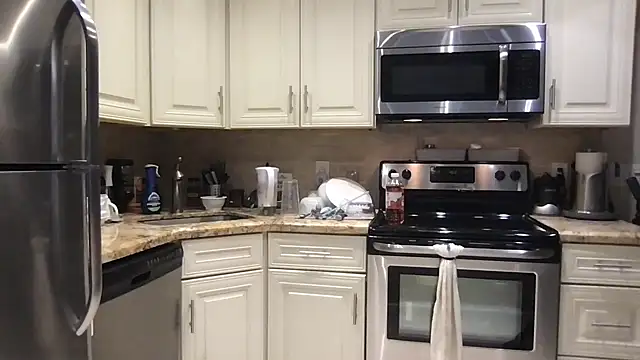 BigGuyMuscle online show from November 19, 8:53 pm