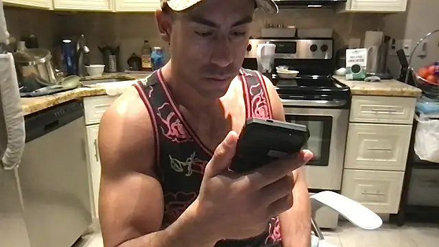 BigGuyMuscle online show from March 6, 11:44 pm