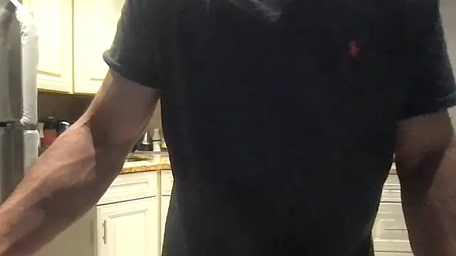 BigGuyMuscle online show from March 20, 3:24 pm