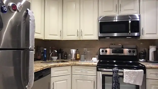 BigGuyMuscle online show from February 4, 1:33 am