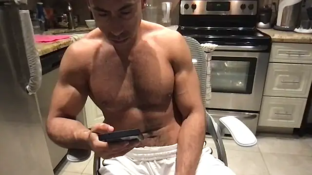 BigGuyMuscle online show from February 18, 7:06 am