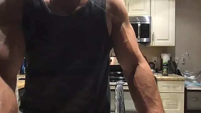 BigGuyMuscle online show from April 9, 6:15 am