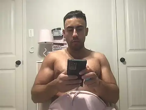 Snapshot of BigGuyMuscle chatting on July 8, 1:12 pm BigGuyMuscle online show from July 8, 1:12 pm
