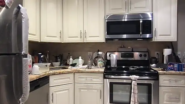 BigGuyMuscle online show from February 15, 9:03 pm