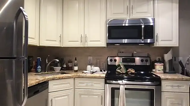 BigGuyMuscle online show from November 18, 4:54 pm