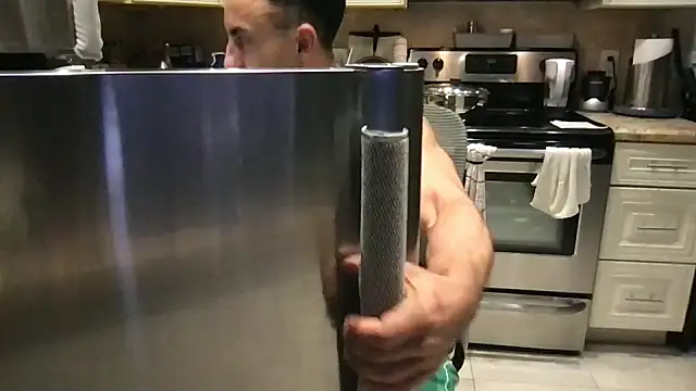 BigGuyMuscle online show from February 16, 9:08 am