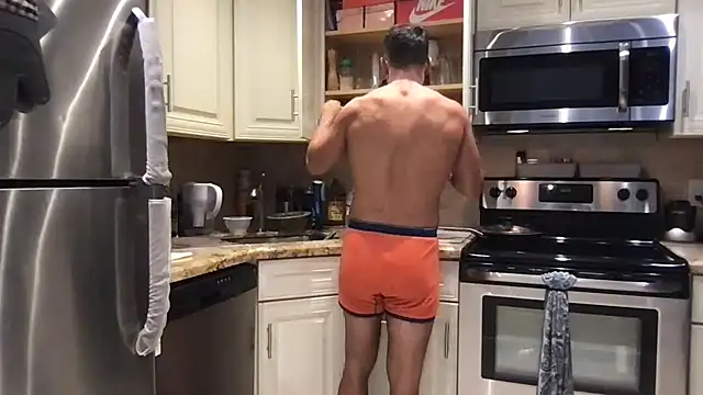 BigGuyMuscle online show from May 24, 5:02 pm