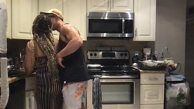 BigGuyMuscle online show from April 16, 2:34 am