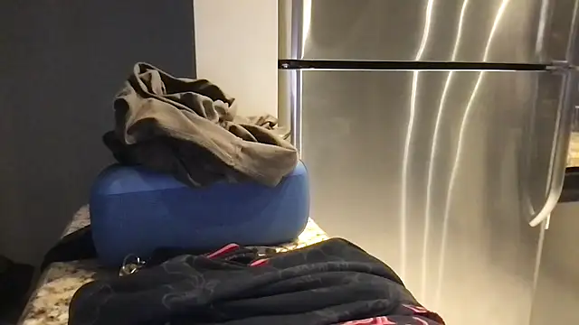 BigGuyMuscle online show from September 27, 5:08 pm