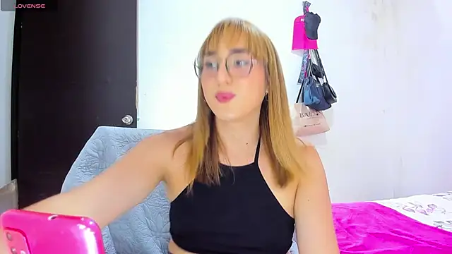 andrea hills online show from May 20, 4:48 pm