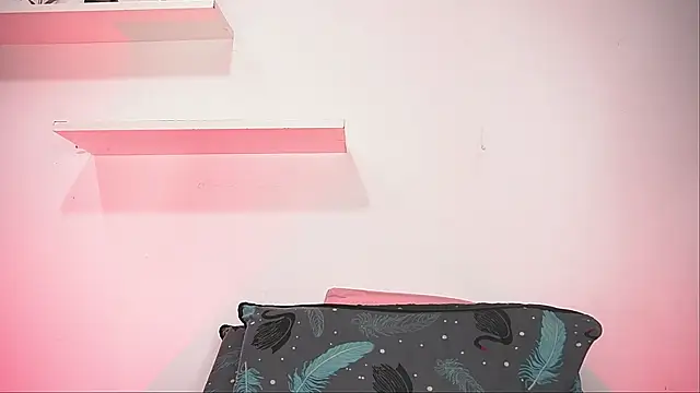 alexaa walker online show from September 18, 11:57 am