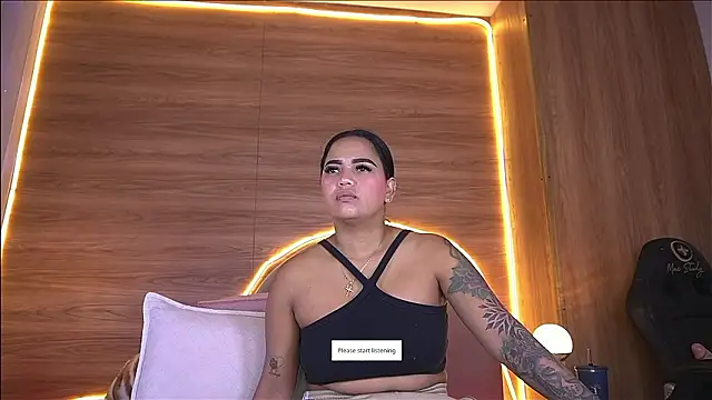 alexaa walker online show from February 6, 11:50 am