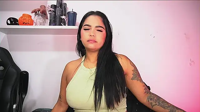 alexaa walker online show from October 30, 11:52 am