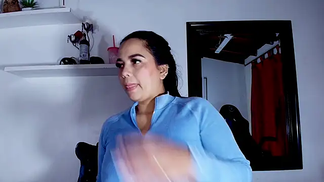 alexaa walker online show from March 12, 11:54 am