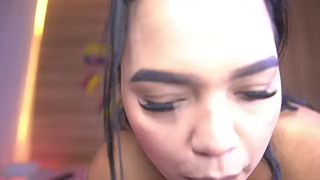alexaa walker online show from July 9, 12:04 pm