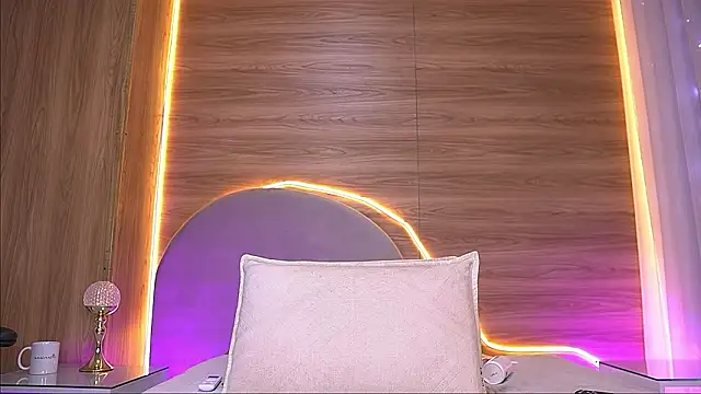 alexaa walker online show from March 21, 11:58 am