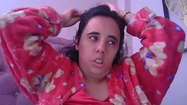 Snapshot of annarose19 chatting on October 30, 6:16 pm annarose19 online show from October 30, 6:16 pm