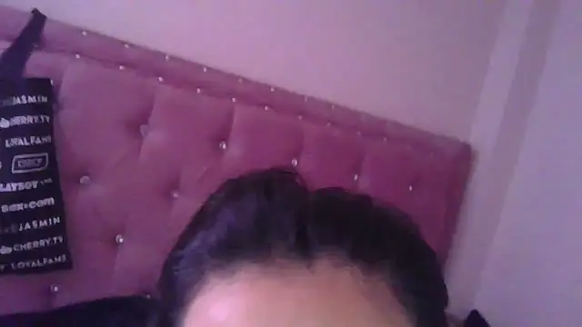 Snapshot of annarose19 chatting on November 27, 4:51 pm annarose19 online show from November 27, 4:51 pm