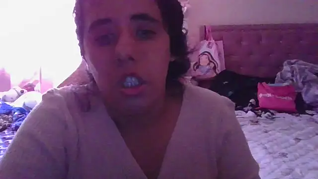 annarose19 online show from February 13, 7:36 pm