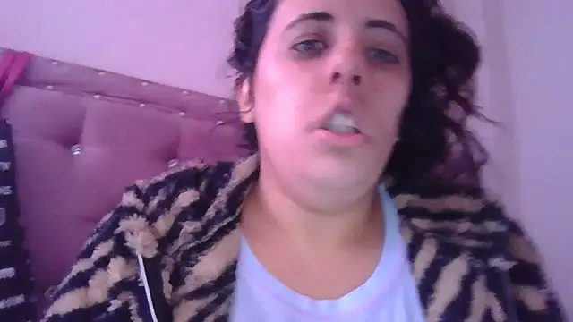 annarose19 online show from January 7, 3:28 pm