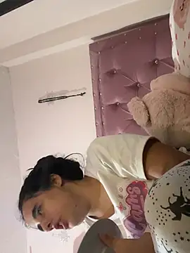 annarose19 online show from July 17, 2:20 am