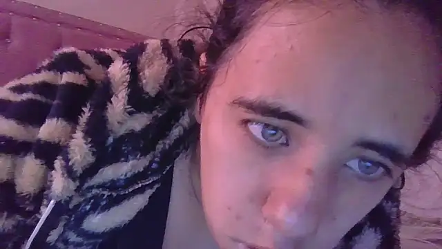 annarose19 online show from February 10, 7:35 pm