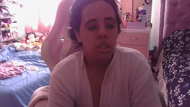 Snapshot of annarose19 chatting on October 22, 5:45 pm annarose19 online show from October 22, 5:45 pm