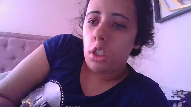 Snapshot of annarose19 chatting on November 7, 4:55 pm annarose19 online show from November 7, 4:55 pm