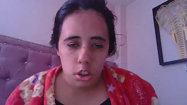 Snapshot of annarose19 chatting on October 23, 6:06 pm annarose19 online show from October 23, 6:06 pm