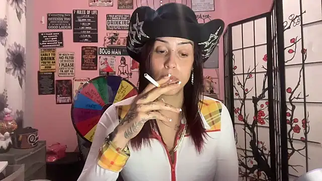 latinacubana online show from March 16, 6:20 am