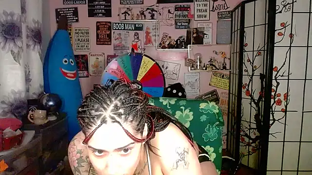 latinacubana online show from March 29, 9:55 am